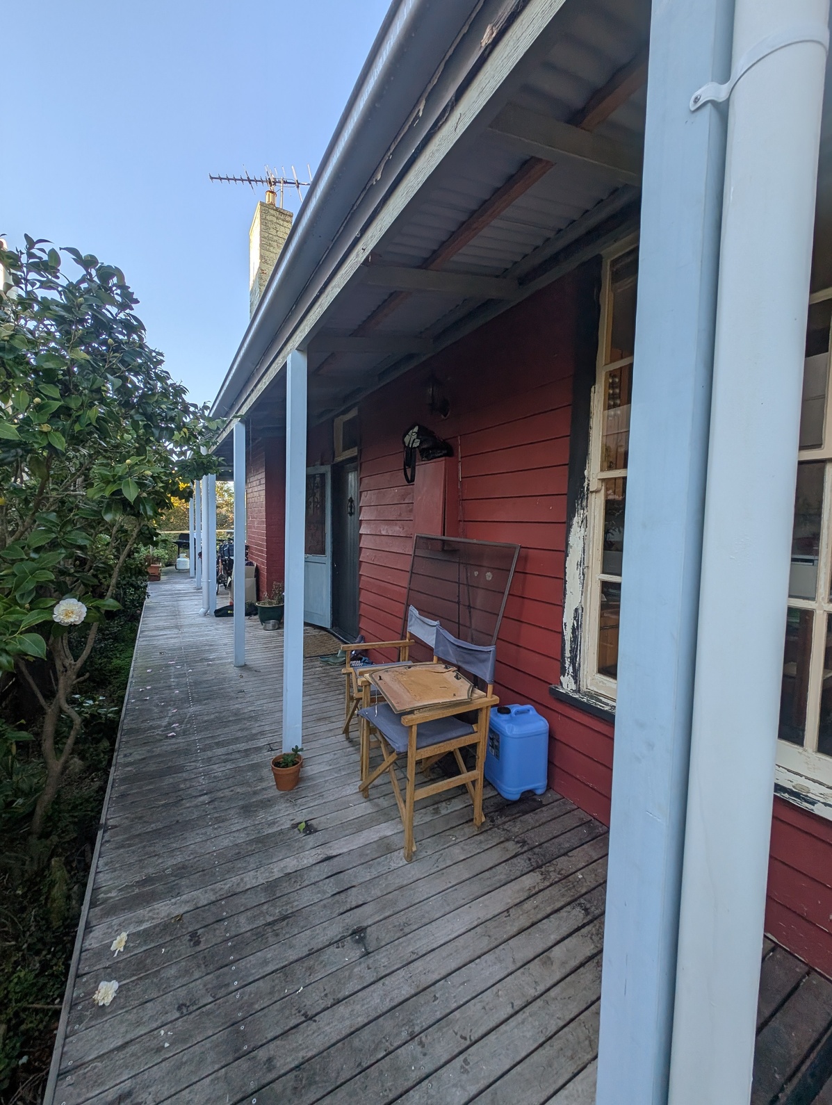 Professional restoration painting on heritage home in Point Lonsdale